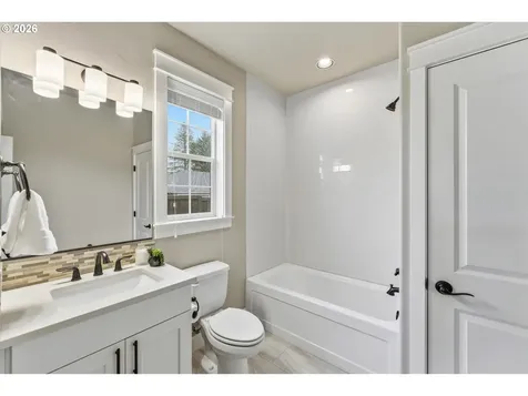 5800 NE 120th Street Vancouver WA 98686