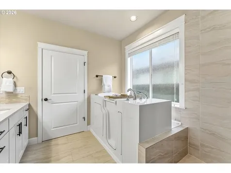 5800 NE 120th Street Vancouver WA 98686