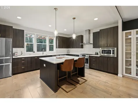 8274 SW 47th Avenue Portland OR 97219
