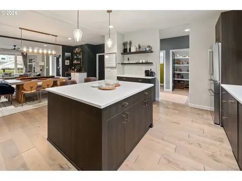 8274 SW 47th Avenue Portland OR 97219