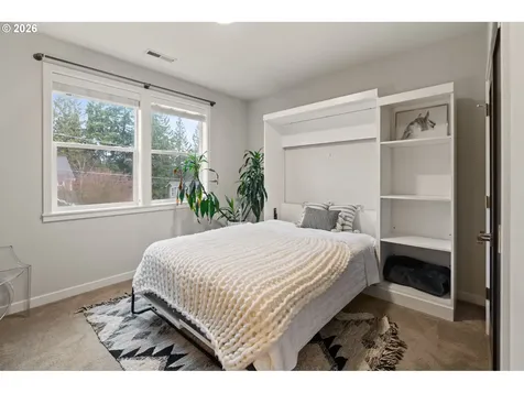8274 SW 47th Avenue Portland OR 97219