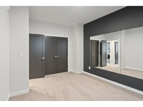 8274 SW 47th Avenue Portland OR 97219