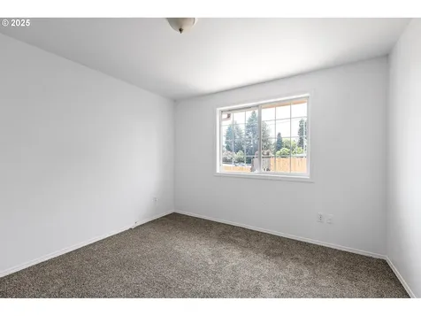 174/178 Lea Avenue Eugene OR 97404