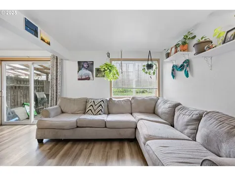 174/178 Lea Avenue Eugene OR 97404