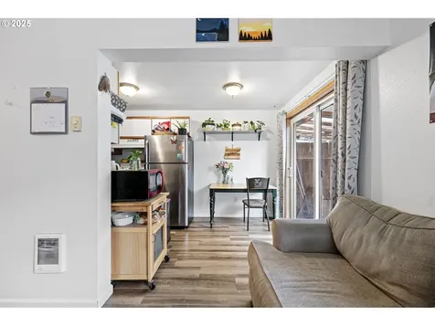 174/178 Lea Avenue Eugene OR 97404