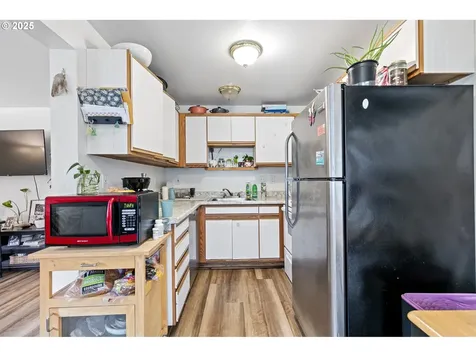 174/178 Lea Avenue Eugene OR 97404