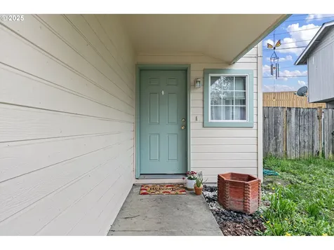 174/178 Lea Avenue Eugene OR 97404
