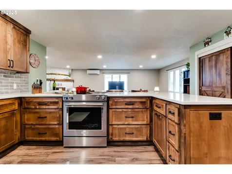 94082 Oaklea Drive Junction City OR 97448
