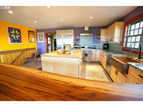 17006 NW Rockyford Road Yamhill OR 97148
