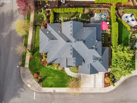 1039 NW 36th Circle Camas WA 98607