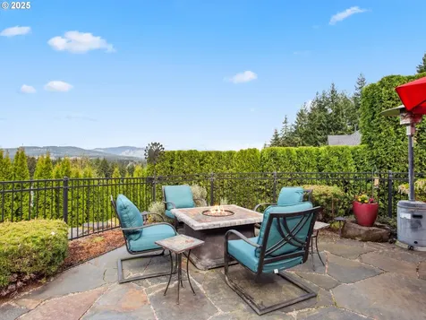 1039 NW 36th Circle Camas WA 98607