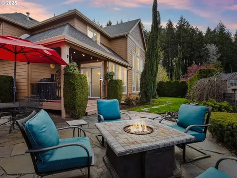 1039 NW 36th Circle Camas WA 98607