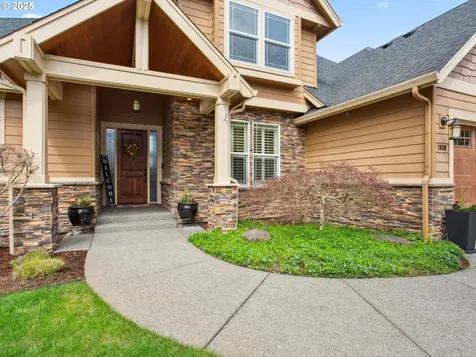 1039 NW 36th Circle Camas WA 98607