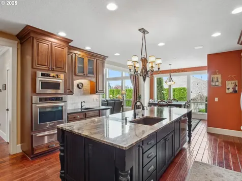 1039 NW 36th Circle Camas WA 98607