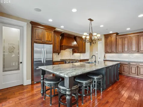 1039 NW 36th Circle Camas WA 98607