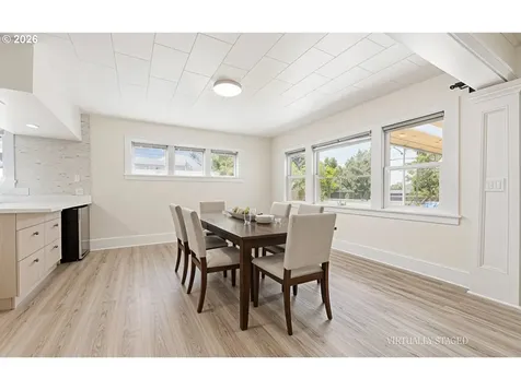 2424 NE 102nd Avenue Portland OR 97220