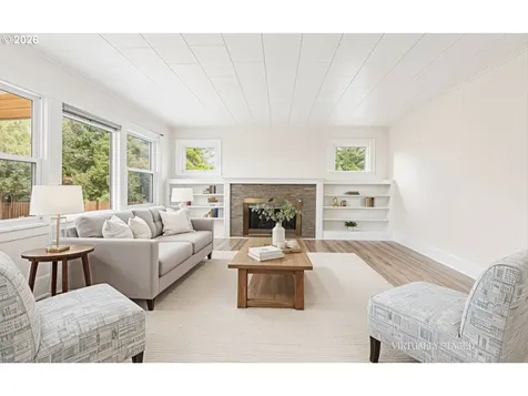 2424 NE 102nd Avenue Portland OR 97220