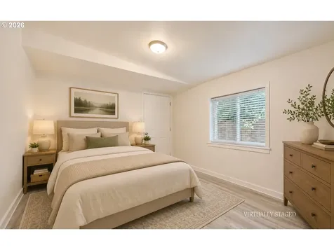 2424 NE 102nd Avenue Portland OR 97220