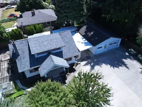 2424 NE 102nd Avenue Portland OR 97220
