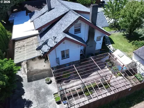 2424 NE 102nd Avenue Portland OR 97220