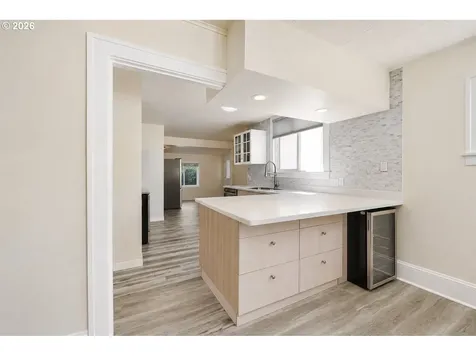 2424 NE 102nd Avenue Portland OR 97220