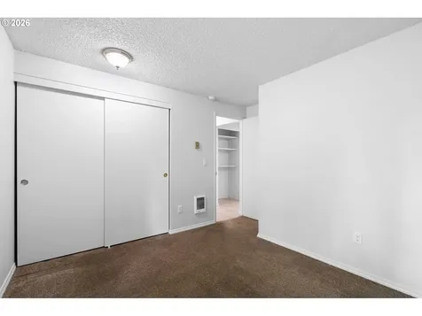 823 NE 132nd Avenue Vancouver WA 98684