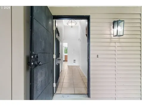 823 NE 132nd Avenue Vancouver WA 98684
