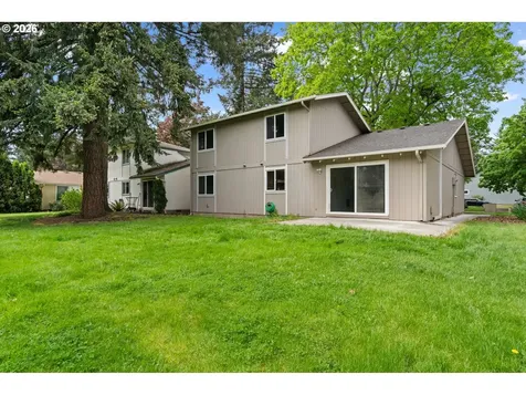 823 NE 132nd Avenue Vancouver WA 98684