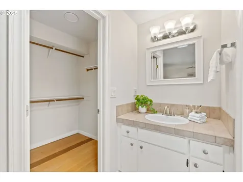 12055 SW Morlock Court Beaverton OR 97008