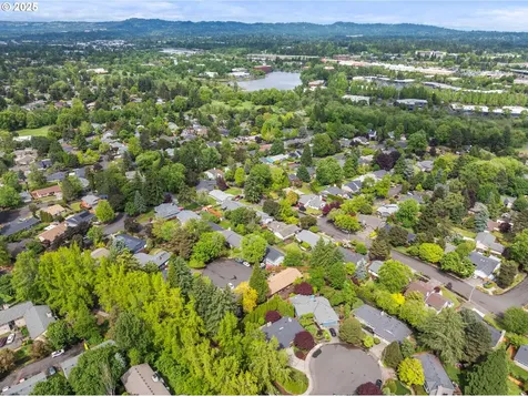 12055 SW Morlock Court Beaverton OR 97008