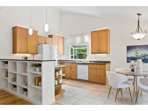 12055 SW Morlock Court Beaverton OR 97008