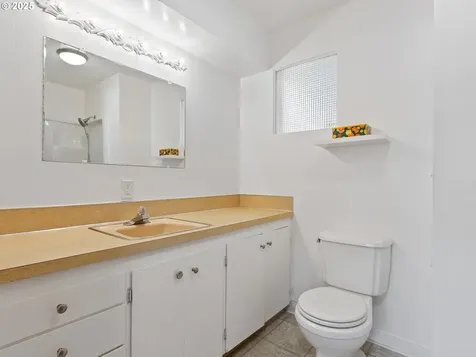 6936 SW 15th Avenue Portland OR 97219