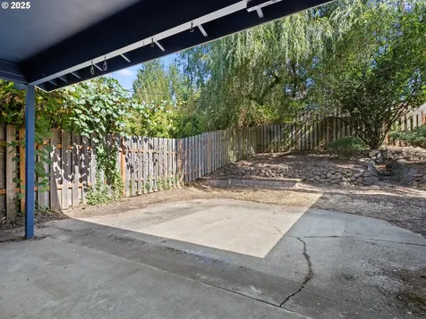6936 SW 15th Avenue Portland OR 97219
