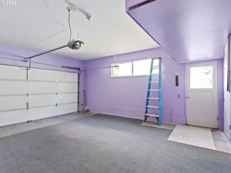 6936 SW 15th Avenue Portland OR 97219