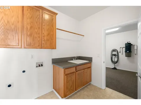 14950 NW Vance Drive Portland OR 97229