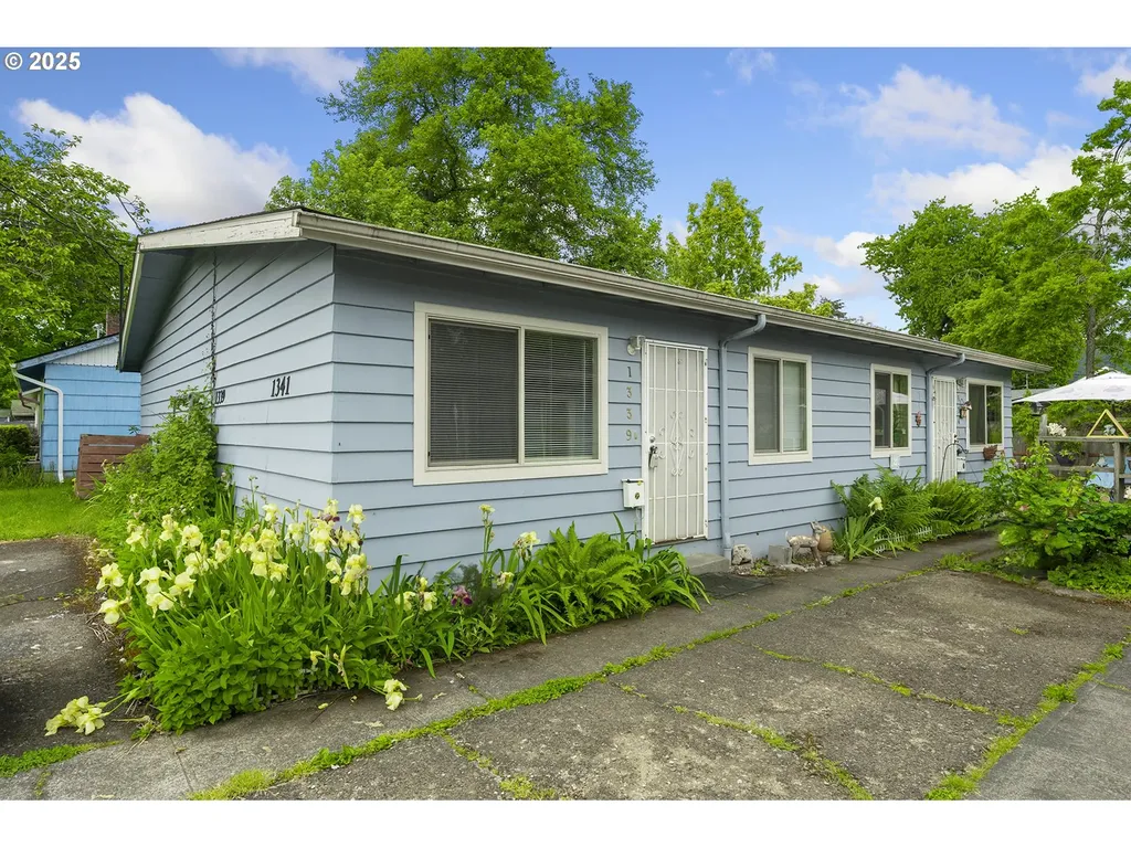 1339 SE 85th Avenue Portland OR 97216