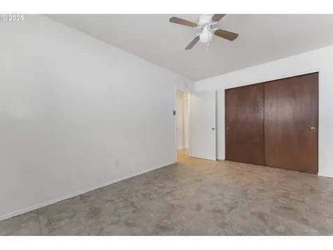 1339 SE 85th Avenue Portland OR 97216
