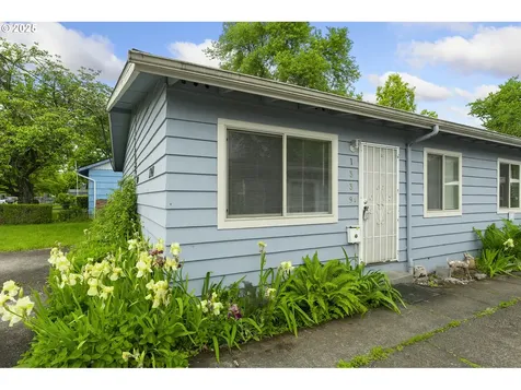 1339 SE 85th Avenue Portland OR 97216