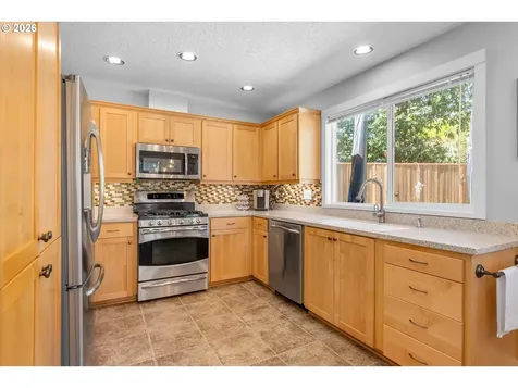 10105 SW Coquille Drive Tualatin OR 97062