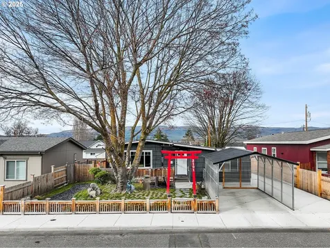 2101 E 13th Street The Dalles OR 97058