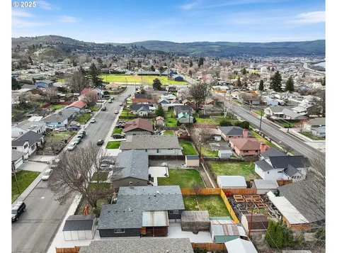 2101 E 13th Street The Dalles OR 97058