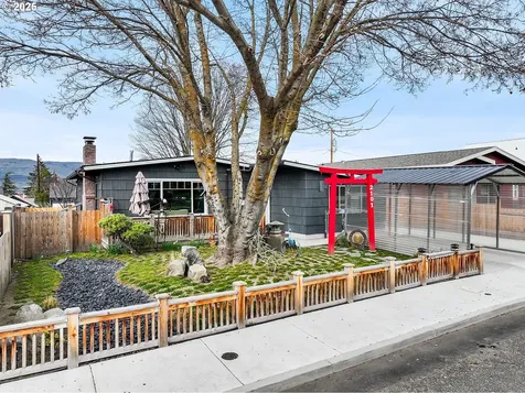2101 E 13th Street The Dalles OR 97058