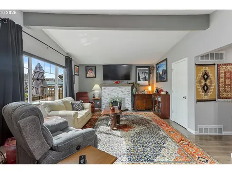 2101 E 13th Street The Dalles OR 97058