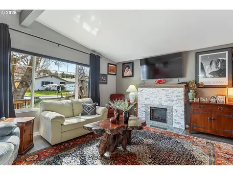 2101 E 13th Street The Dalles OR 97058