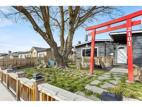 2101 E 13th Street The Dalles OR 97058