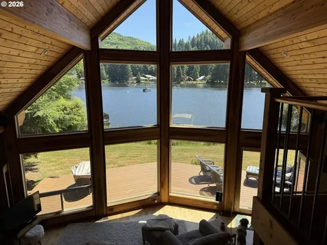 71810 Northshore Drive Birkenfeld OR 97016