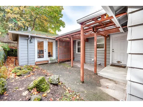 2575 Chula Vista Boulevard Eugene OR 97403