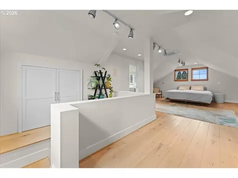 3725 NE 72nd Avenue Portland OR 97213