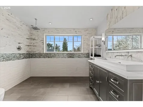 3725 NE 72nd Avenue Portland OR 97213