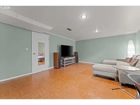 3725 NE 72nd Avenue Portland OR 97213